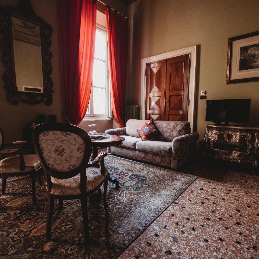 Salotto Delle Arti Hotel Modena Kültér fotó