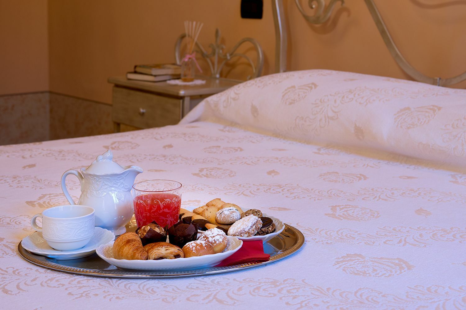 Salotto Delle Arti Hotel Modena Kültér fotó